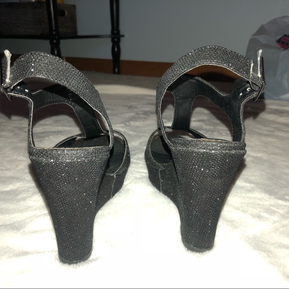 Black sparkly wedges - Picture 3 of 6